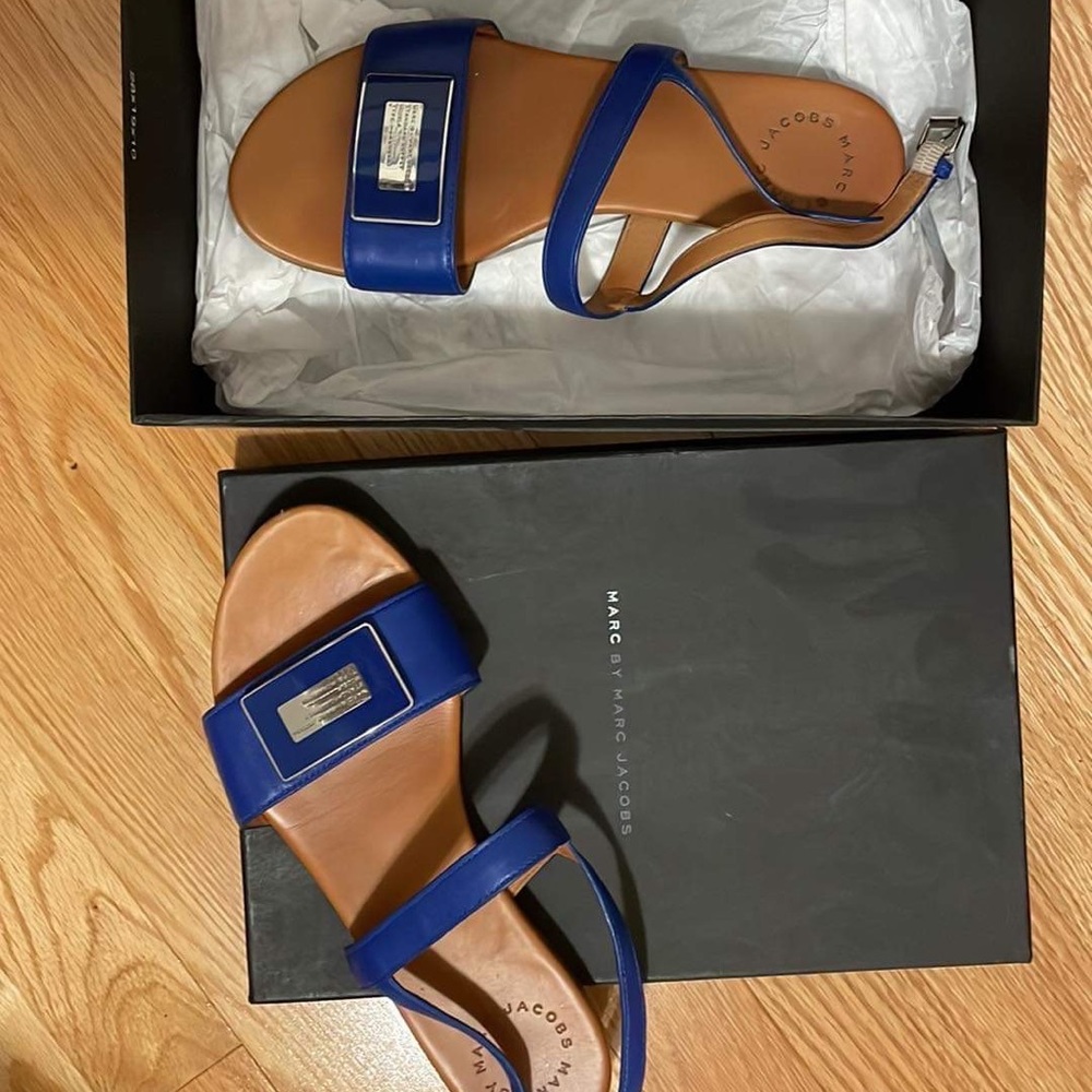 Marc by Marc jacobs leather flat sandals size 7,5